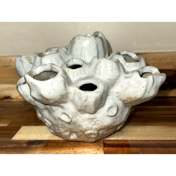 White Ceramic Vase With 17 Openings Centerpiece Decor - Picture 4 of 9